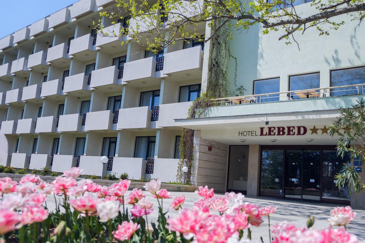 Lebed Hotel Saints Constantine and Helena Exterior foto