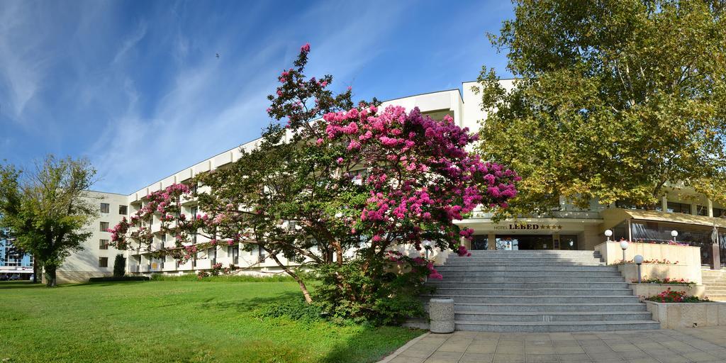 Lebed Hotel Saints Constantine and Helena Exterior foto